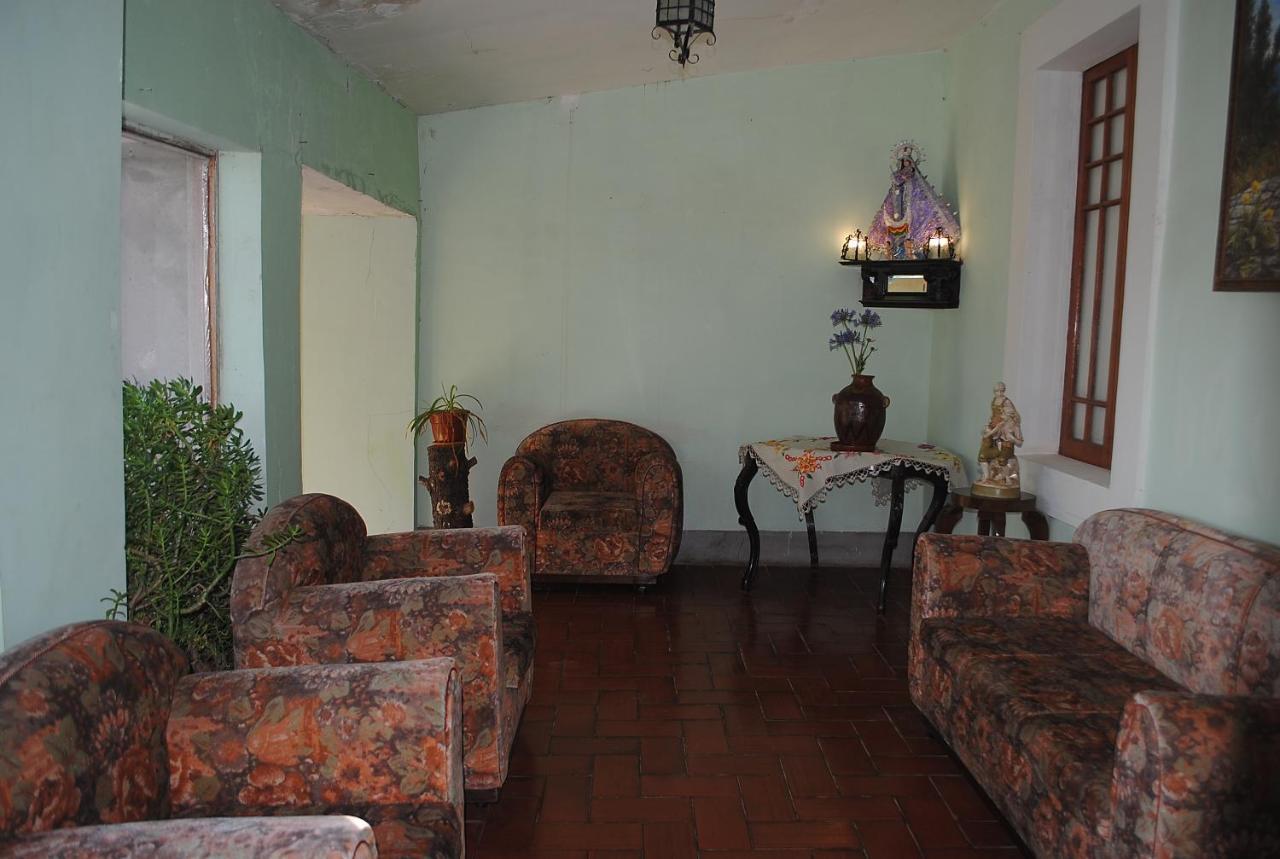 Hostal La Chacarilla Copacabana  Ngoại thất bức ảnh